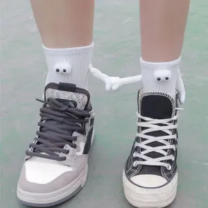 3D çift manyetik emme el tutma komik çoraplar moda pamuk çift çorap komik el el çorap ile mıknatıs