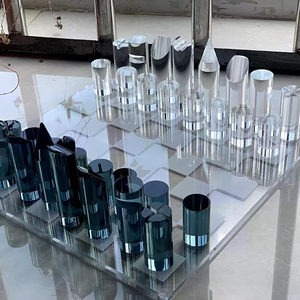 Jeu d'échecs personnalisé de luxe en cristal de lucite coloré, pièces d'échecs internationales en acrylique sur mesure - Product Image 2