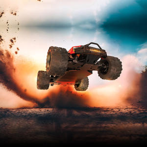 Vehículo Todoterreno RC sin Escobillas 4WD con Motor 3674, ESC de 130A, Chasis Metálico y 2.4GHz para Carreras Extremas al Aire Libre - Product Image 5