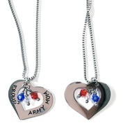 Janice nuevo en forma de corazón encanto collares colgante con negro grabado logotipo personal collares de acero inoxidable personalización