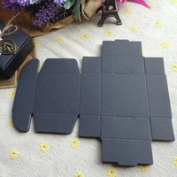 Scatola regalo ecologica personalizzata nera chiusura magnetica Logo Design imballaggio in cartone per calze stampa a laminazione opaca