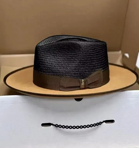 Chapeau Fedora en paille bicolore à large bord style Panama avec bande en gros-grain - Product Image 1