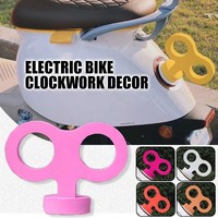 Clé de remontage de voiture 3D, clé de remontage mignonne pour l'arrière de la décoration de toit de voiture Autocollants de voiture 3D Décoration d'autocollant automobile particulière