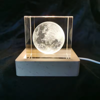 Lampada quadrata Led notte decorazione scrivania luce rettangolo di cristallo Base in legno cubo