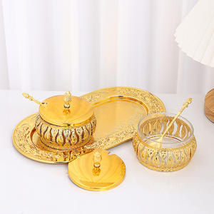 Botella <span class=keywords><strong>de</strong></span> <span class=keywords><strong>vidrio</strong></span> en <span class=keywords><strong>miniatura</strong></span>, coctelera <span class=keywords><strong>de</strong></span> especias, tarro <span class=keywords><strong>de</strong></span> azúcar, cuchara y bandeja, arte del hierro, juego <span class=keywords><strong>de</strong></span> cocina <span class=keywords><strong>de</strong></span> <span class=keywords><strong>vidrio</strong></span> sellado para el hogar dorado - Product Image 4