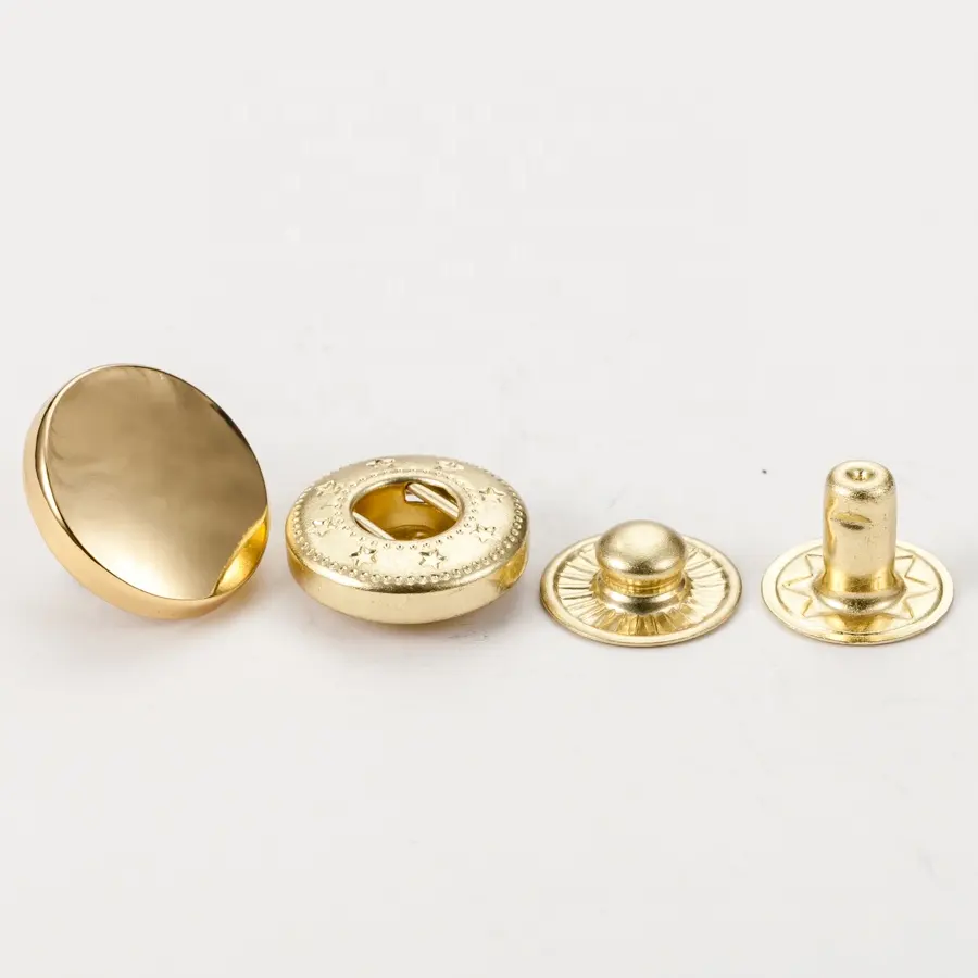 Nach vier teil überzogene presse goldene farbe legierung metall druckknopf für mäntel fabrik verkauf direkt