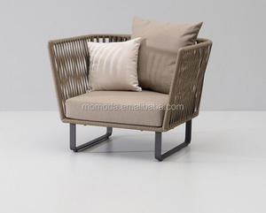 Conjunto de Sofá Moderno de Tres Plazas para Exteriores, Estructura de Aluminio, para Jardín, Patio, Parque, con Correa Metálica, Estilo Contemporáneo, Muebles de Exterior Seccionales - Product Image 4