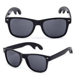 Gafas <span class=keywords><strong>de</strong></span> <span class=keywords><strong>Sol</strong></span> <span class=keywords><strong>con</strong></span> Abrebotellas <span class=keywords><strong>de</strong></span> Cerveza Integrado, <span class=keywords><strong>de</strong></span> Plástico Económico, <span class=keywords><strong>con</strong></span> Logotipo Metálico Resistente - Product Image 3