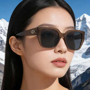 Lunettes de soleil Kingsun pour femmes, monture carrée, polarisées, verres TAC UV400, monture en plastique et métal, noires C1C2C3C4C5 KS-3939 - Product Image 2