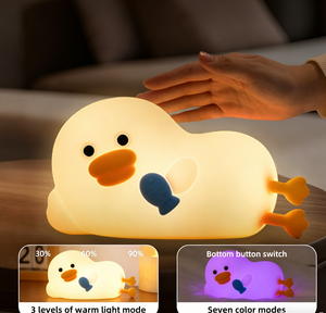 Lampe LED en forme de canard pour enfants, en silicone souple, lumières colorées, rechargeable par USB, pour chambre d'enfant, avec minuterie - Product Image 1
