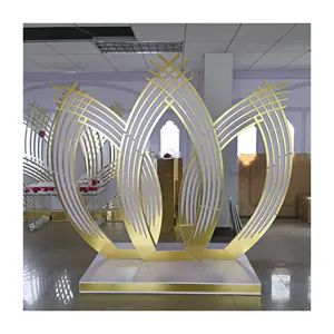 Manufacturer Shiny Gold Lotus Leaf Hot Sale Exquisite Simple Indian Wedding Backdrop Design Marriage Panel Props
