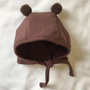 قبعة أطفال للخريف والشتاء على شكل دب بدون عظام مع كرةين دافئة لحماية الأذن للمواليد الجدد من القطن والسباندكس 48-50 سم - Product Image 6