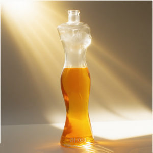 Etiqueta Metálica Personalizada Verde Oscuro con Grabado Floral Dorado para Botellas de Licor, Vino, Alcohol, Whisky, Brandy, Ron, Ginebra - Product Image 3
