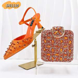 Nuovo Set di Scarpe e Borse Coordinate Viola in Pelle PU con <span class=keywords><strong>Tacchi</strong></span> Alti, Scarpe da Festa e Set Borsa da Donna 2026, Pochette con Cristalli - Product Image 3