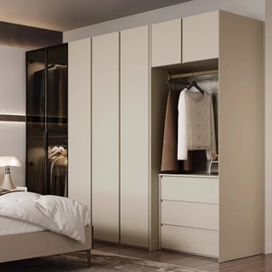 Armoire scandinave tendance moderne minimaliste blanc chaud sur mesure, gain de place, pour chambre principale - Product Image 5