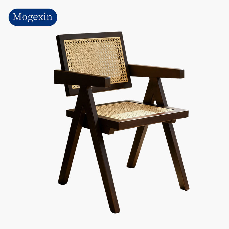 Black walnut wood color