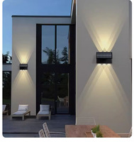 Lampe de jardin solaire super lumineuse IP65 LED lampe d'ambiance lumineuse supérieure et inférieure de laveuse murale colorée extérieure pour usage domestique