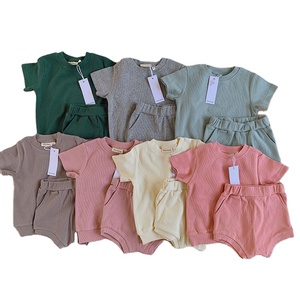 Conjunto de Ropa Infantil de 2 Piezas, a la Moda, Personalizado, Unisex, de Manga Corta, Color Sólido, para Verano - Product Image 1