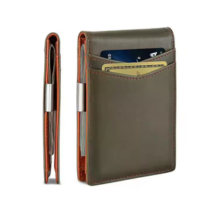 Portefeuille <span class=keywords><strong>homme</strong></span> classique pliable vintage en cuir PU avec gaufrage personnalisé, <span class=keywords><strong>porte</strong></span>-cartes de visite - Product Image 3