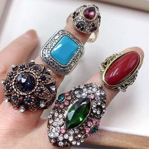 레트로 과장된 청록색 반지 빛 럭셔리 가족 스타일 패션 다이아몬드 세트 보석 검지 반지 손 보석 - Product Image 4