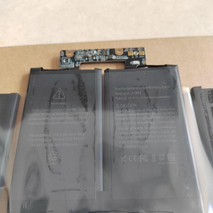 <span class=keywords><strong>Batterie</strong></span> d'ordinateur portable A1964 pour <span class=keywords><strong>Macbook</strong></span> <span class=keywords><strong>Pro</strong></span> 13 "A1989 Mid <span class=keywords><strong>2018</strong></span> 2019 Batteries de <span class=keywords><strong>remplacement</strong></span> - Product Image 2