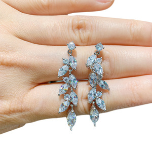 Orecchini Lunghi a Foglia alla Moda per Donne, Stile Naturale, Accessori per Orecchie da Indossare Quotidianamente, per Outfit Casual e Regalo - Product Image 6