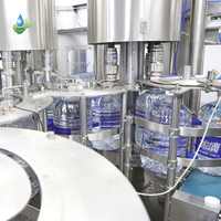 Machine automatique de lavage, remplissage et bouchage de bouteilles d'eau et de boissons 3 en 1 PLC 5 litres 8 10 litres Usine d'embouteillage d'eau minérale