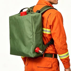 Pompe à dos portable <span class=keywords><strong>flexible</strong></span> pour lutte contre les incendies, pulvérisateur à dos de 20 L (5 gallons) avec construction en tissu Oxford durable et en PVC - Product Image 4