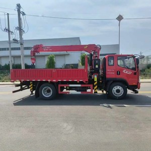 Grue à flèche rigide montée sur camion FAW 4x2 de 7 tonnes haute performance, grue de chargement de 5 tonnes pour la logistique - Product Image 4