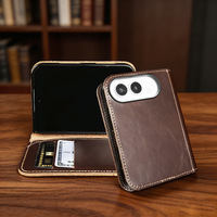Étui de luxe en cuir véritable pour iPhone Duo, avec rabat magnétique et fentes pour cartes, finition huilée