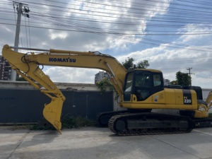 Excavadora de cadenas usada Komatsu PC220 de 20 toneladas con motor Cummins, excavadora hidráulica sobre orugas para movimiento de tierras en construcción - Product Image 4