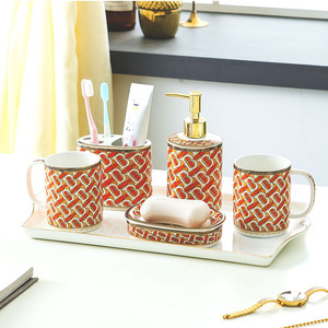 ชุดอุปกรณ์ห้องน้ำเซรามิกคู่รัก 5 ชิ้น ชุดแปรงสีฟัน แก้วน้ำ ลดราคา - Product Image 1