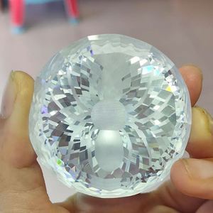 Araña blanca 50mm Tamaño grande Corte redondo Piedras de zirconia cúbica Piedra preciosa suelta para exposición - Product Image 1