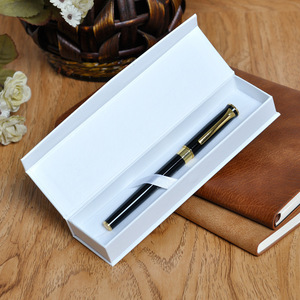 Logo stampato personalizzato chiusura magnetica in cartone rigido bianco Flip Pen penna a sfera firmatario confezione regalo per penna - Product Image 2