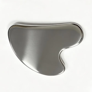 Gua Sha de Acero Inoxidable en Forma de Corazón, Duradero, con Logotipo Personalizado, Precio al por Mayor, Gadget de Belleza Diario Antiarrugas para la Cara - Product Image 1