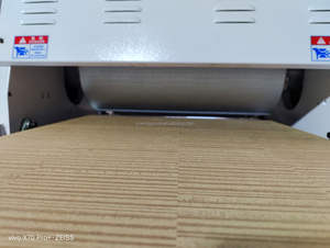 Máquina de estampación de lámina caliente de madera para suelo de puerta de MDF - Product Image 3