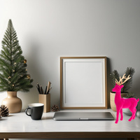 Figurine de renne en velours floqué rose à imprimé numérique, avec bois de cerf dorés, en plastique, pour décoration de Noël d'intérieur, style moderne et élégant
