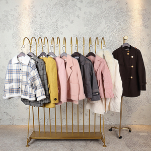 เสื้อผ้าผู้หญิงราคาถูก เสื้อโค้ทขนสัตว์มือสอง จำนวนมาก  เสื้อผ้ามัดเป็นก้อนในตุรกี - Product Image 1