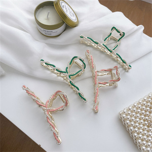 กิ๊บกรงเล็บรูปปลาฉลามขนาดใหญ่สำหรับผู้หญิงกิ๊บหนีบผมไข่มุกสวยสง่าแฟชั่น - Product Image 2