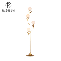 Lampadaire floral en laiton de style français moderne pour salon, chambre à coucher, abat-jour en verre dépoli design, éclairage LED, lampe pour projet hôtelier