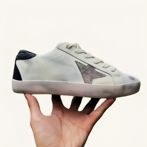Zapatos Casuales Unisex con Diseño de Estrella Sucia para Exteriores, Zapatos de Caminar para Mujer de Alta Calidad, Zapatos Planos de Lujo GG - Product Image 6