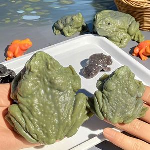 Juguete de simulación musical de rana que se abre al apretar, adorno abstracto de rana de juguete para jugar. - Product Image 3