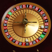 Roulette de casino en bois de haute qualité, 22 pouces, style européen et américain, jeu de divertissement pour fêtes, en vente
