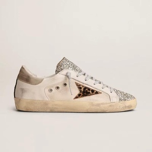 Sneakers de luxe haut de gamme, motif étoile vintage, respirantes, légères, à lacets, pour un ajustement confortable en toutes saisons - Product Image 2