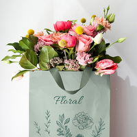 Emballage personnalisé de carte de bouquet de fleuriste de rose de fleur fraîche, sac fourre-tout de luxe pour femmes avec poignée en ruban