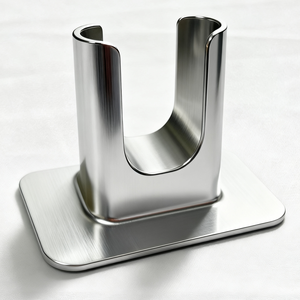 Fabricación de chapa personalizada Corte por láser Estampado precioso Soporte de batería de 9 voltios Resorte de acero Niquelado Clip de batería de 9 V - Product Image 1