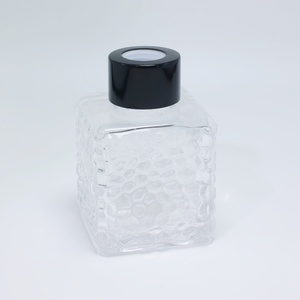 Wholesale <b>Small</b> Volume 50ml Reed Diffuser with Square Glass <b>Bottle</b> - Product Image 5