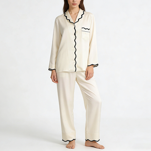 Set Pigiama Personalizzato in Morbido Bambù per Donna, con Volant, Maniche Lunghe, Abbigliamento <span class=keywords><strong>da</strong></span> <span class=keywords><strong>Notte</strong></span> e Loungewear - Product Image 4