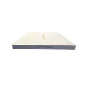 Álbum <span class=keywords><strong>de</strong></span> Fotos y Video <span class=keywords><strong>de</strong></span> Boda <span class=keywords><strong>de</strong></span> Lino - Almacenamiento <span class=keywords><strong>de</strong></span> Recuerdos 3 en 1 con Cubierta Personalizable para Recién Casados - Product Image 3
