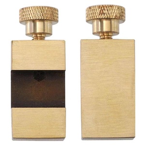 Bloc <span class=keywords><strong>de</strong></span> positionnement pour règle en acier, traçage d'angle en laiton, jauge <span class=keywords><strong>de</strong></span> marquage <span class=keywords><strong>de</strong></span> lignes pour localisateur <span class=keywords><strong>de</strong></span> règle, outils <span class=keywords><strong>de</strong></span> traçage et <span class=keywords><strong>de</strong></span> mesure pour le bricolage et la menuiserie - Product Image 1
